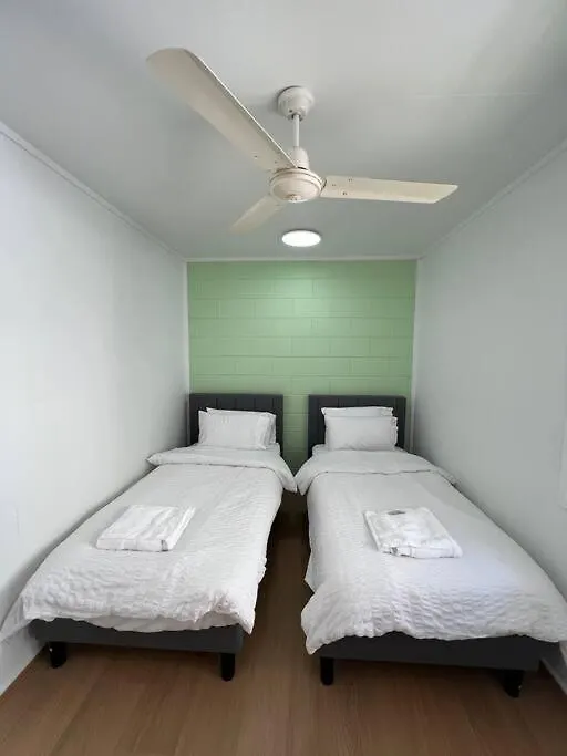 Samuel Grove Apartment Gold Coast